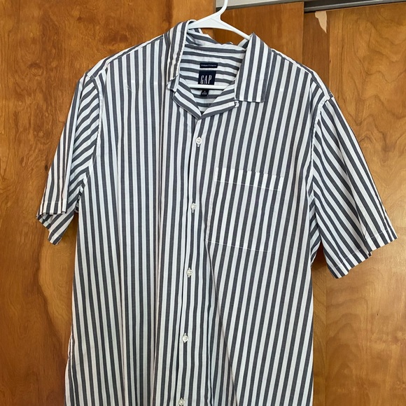 GAP Other - Gap Shirt